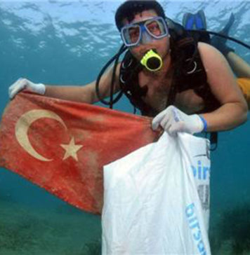 Uluslararası Kemer Paris-2 Etkinlikleri Sualtı Temizliği ile Başladı