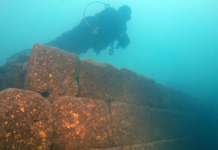 Van Gölü’nde 3000 Yıllık Kale Bulundu