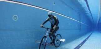 Birgül Erken Su Altında 59.6 Mt İle Bisiklet Rekorunu Kırdı